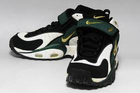 ナイキ　AIR COVER MAX LS